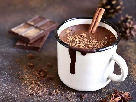 Горещ черен шоколад с подправки - снимка на рецептата